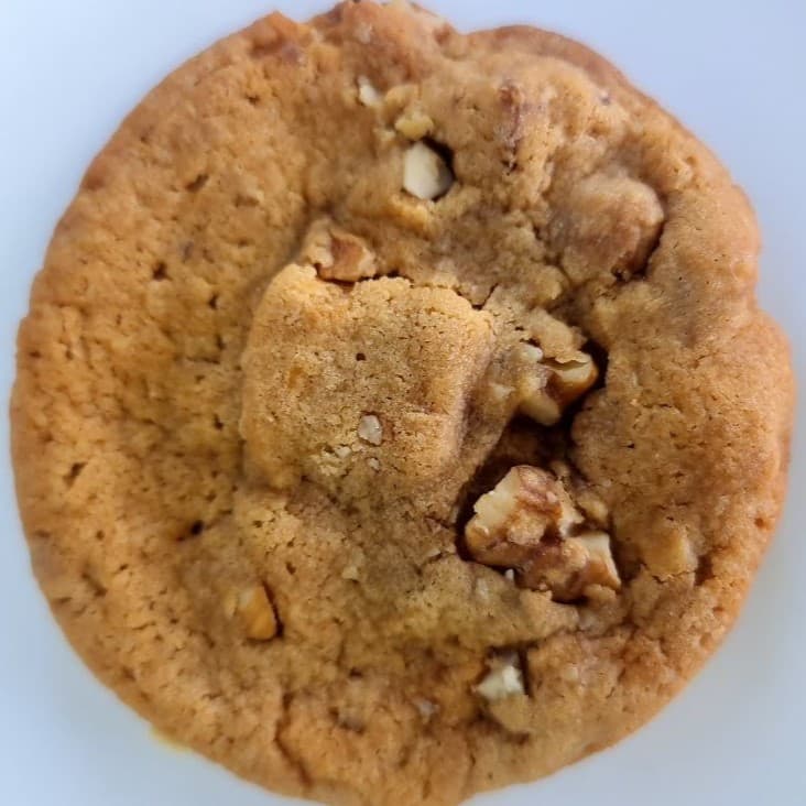 White Chocolate and Walnut Cookie - Java Creative Café