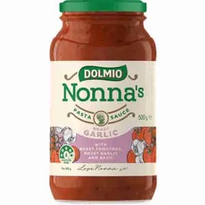 Nonna's Roast Garlic Pasta Sauce - Dolmio