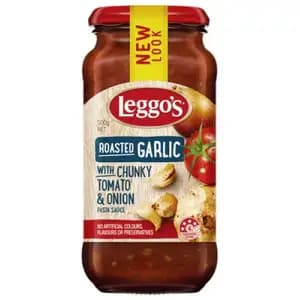 Roasted Garlic with Chunky Tomato & Onion Pasta Sauce - Leggo's