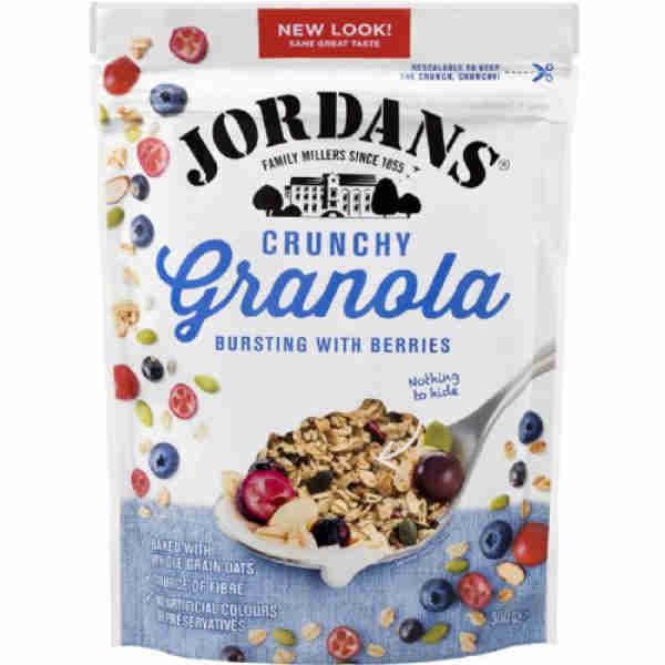 Crunchy Granola Bursting with Berries