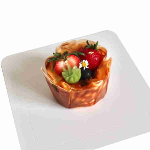 Mini Burnt Basque Cheesecake (Fruit Topping)